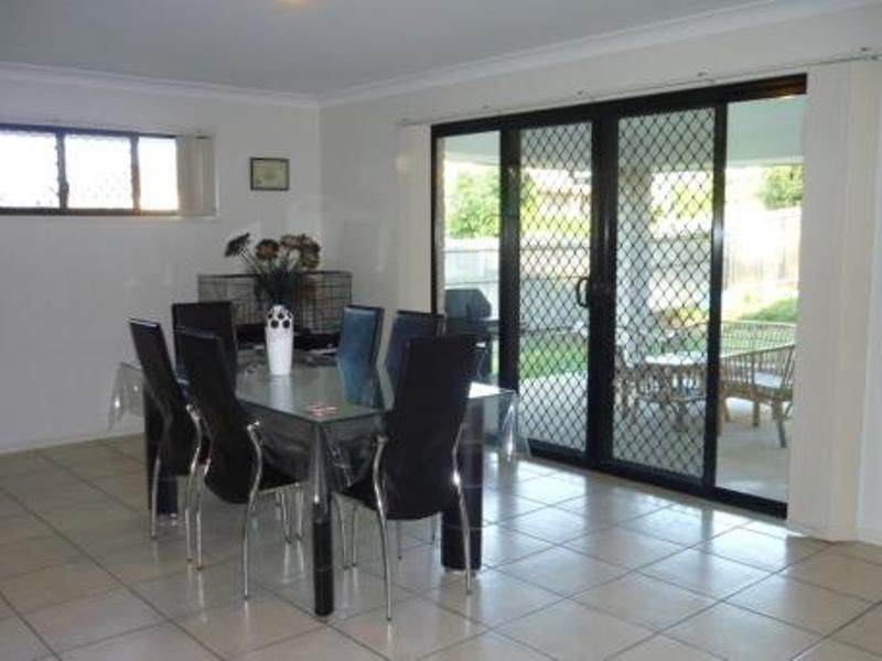 13 Innes Close, Parkinson QLD 4115