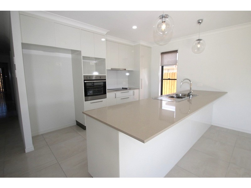 2A Belleni Court, Point Vernon QLD 4655