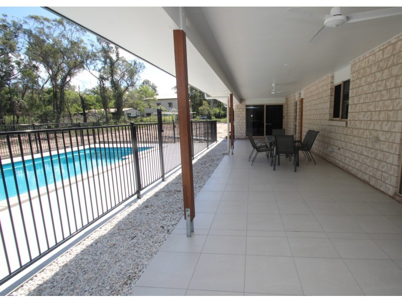 39 Shore Road East, Booral QLD 4655