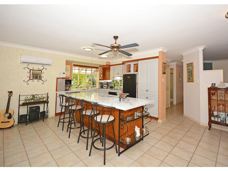 5-7 Arkarra Court, Dundowran Beach QLD 4655