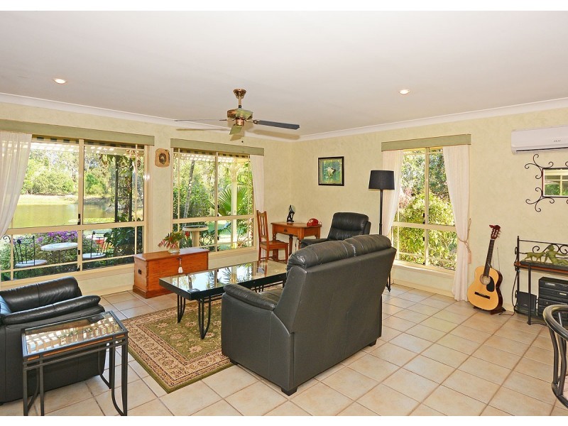 5-7 Arkarra Court, Dundowran Beach QLD 4655