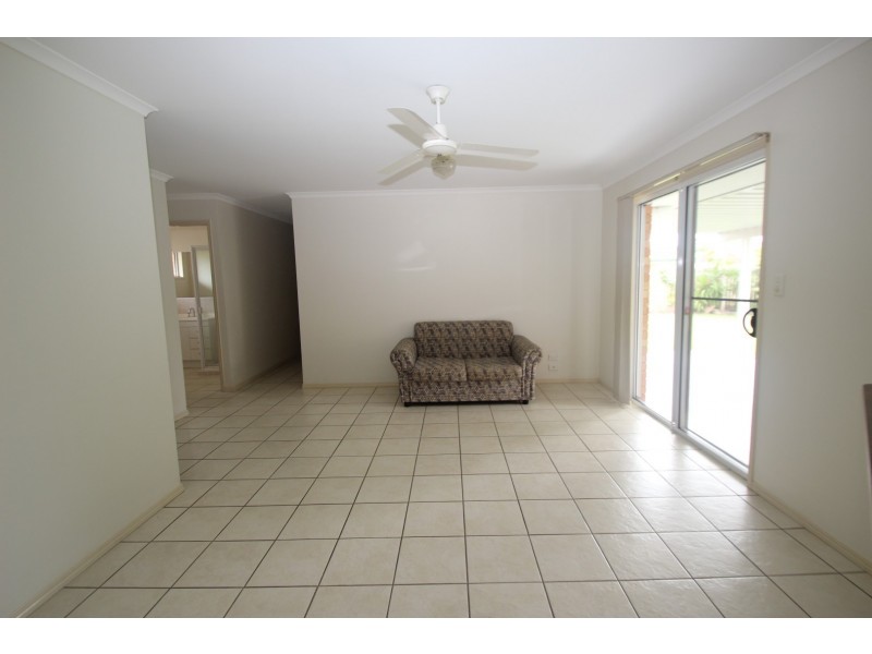 3 Marloo Court, Urangan QLD 4655
