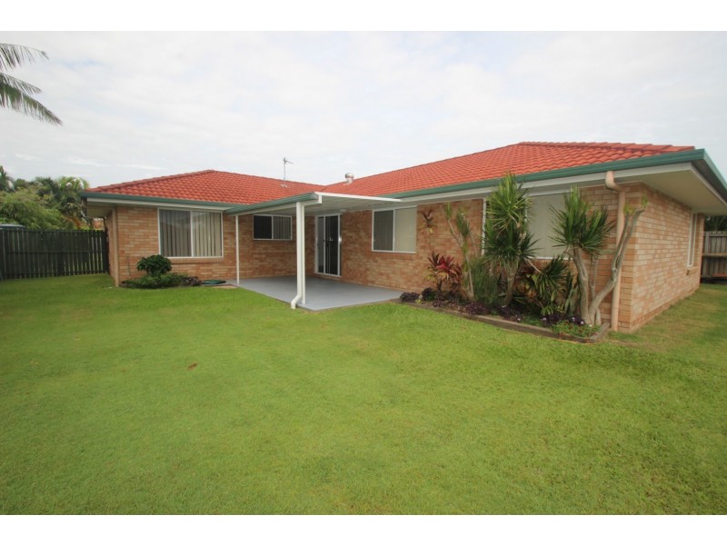 3 Marloo Court, Urangan QLD 4655