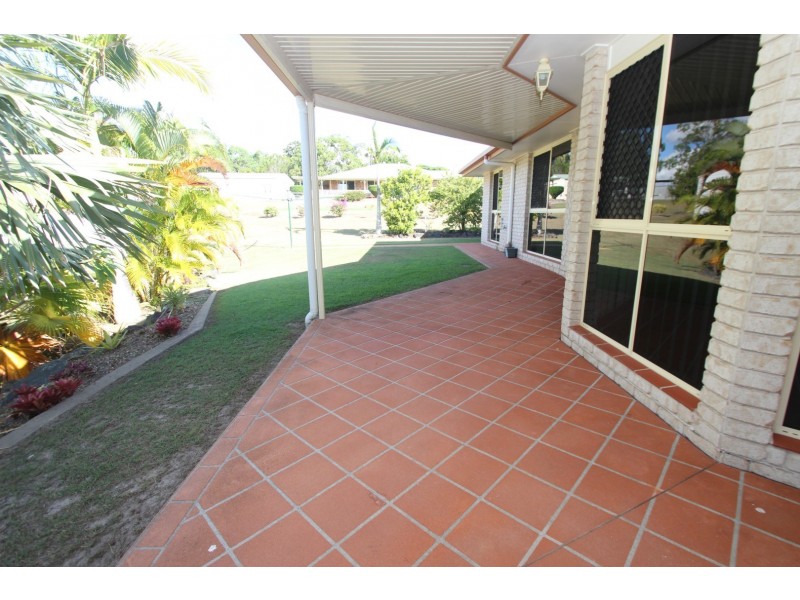 58-60 Palm Way, Dundowran QLD 4655