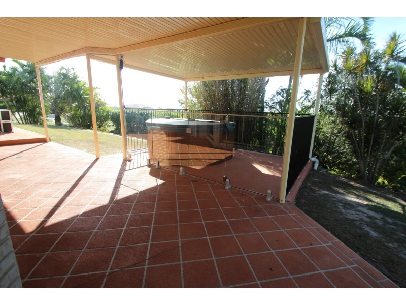 58-60 Palm Way, Dundowran QLD 4655