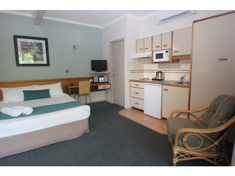 2/651 Esplanade, Urangan QLD 4655