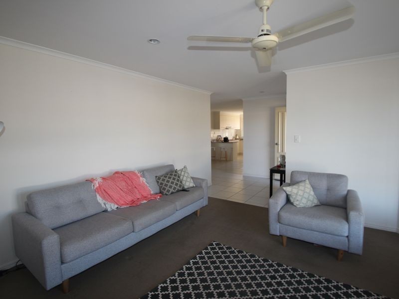 21 Moonstone Drive, Urangan QLD 4655