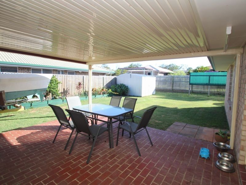 21 Moonstone Drive, Urangan QLD 4655