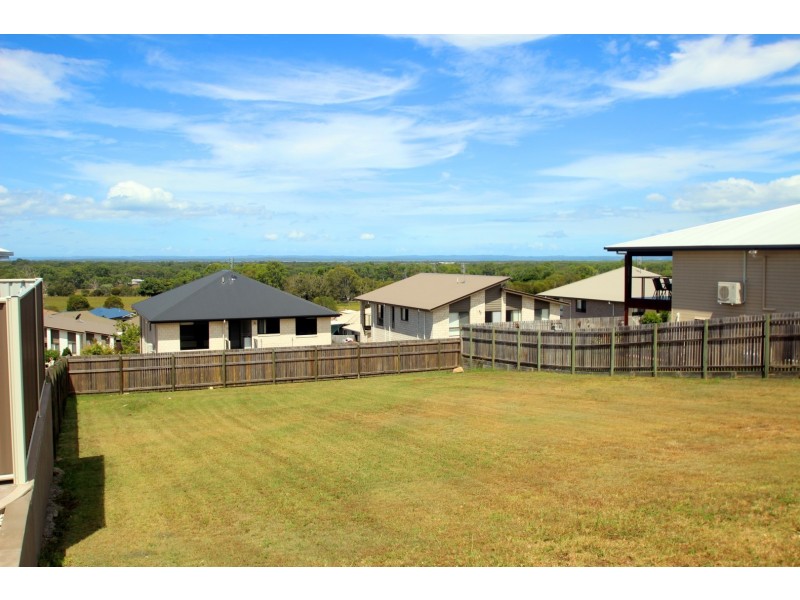 25 Sandy View Drive, Nikenbah QLD 4655