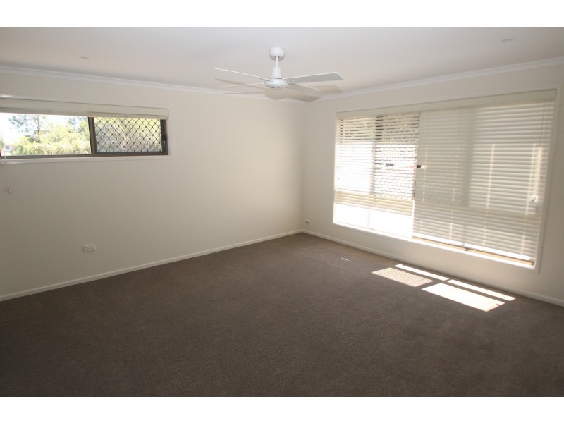 170 Truro Street, Urangan QLD 4655