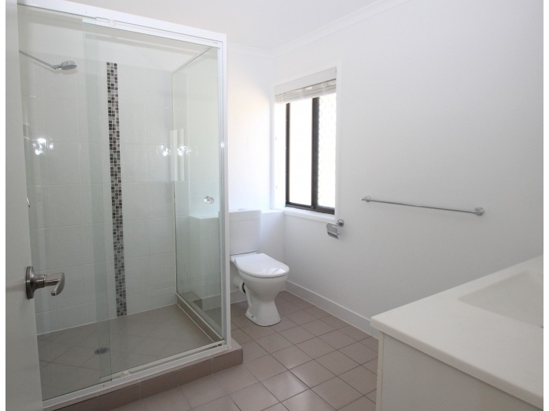 170 Truro Street, Urangan QLD 4655