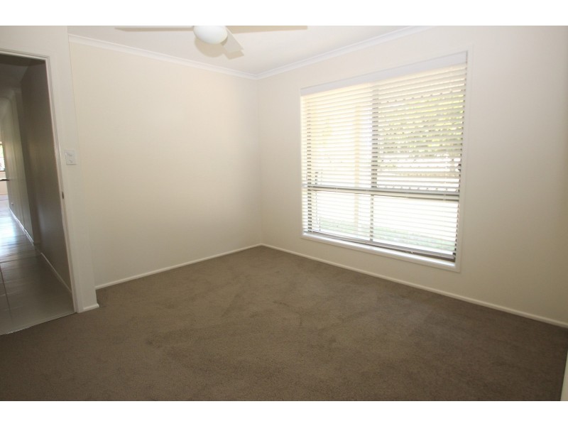 170 Truro Street, Urangan QLD 4655