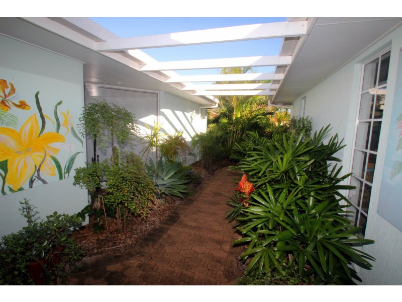 31 Lido Parade, Urangan QLD 4655