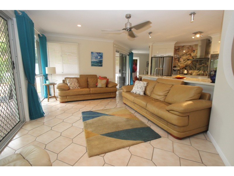 31 Lido Parade, Urangan QLD 4655