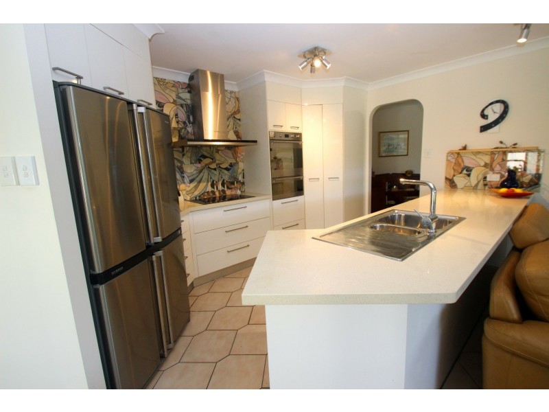 31 Lido Parade, Urangan QLD 4655