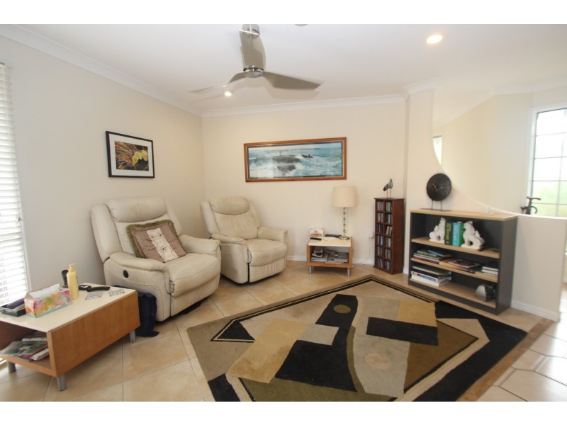 31 Lido Parade, Urangan QLD 4655