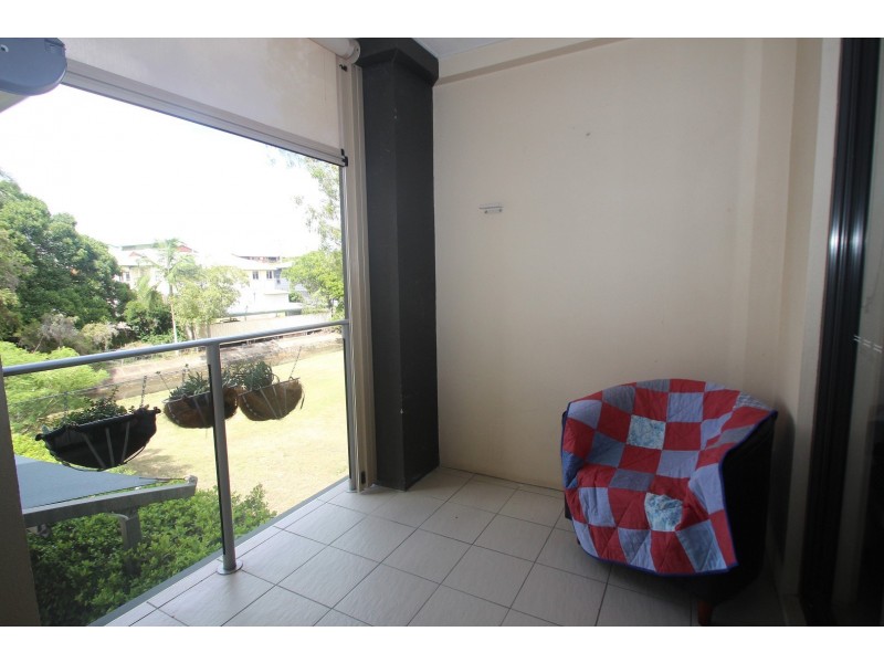 Unit 211/350 Esplanade, Scarness QLD 4655