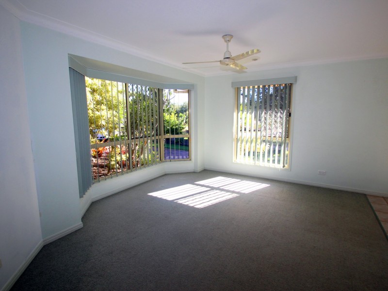 5 Kathleen Crescent, Wondunna QLD 4655