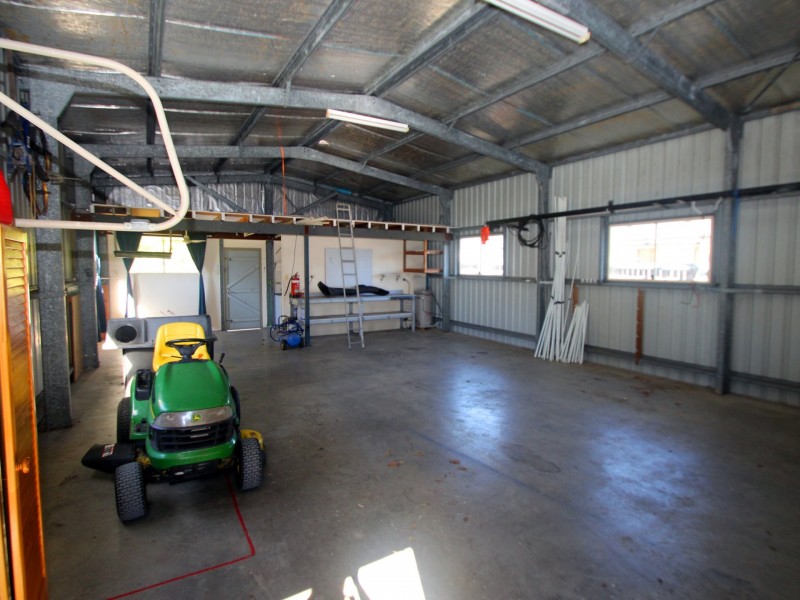 5 Kathleen Crescent, Wondunna QLD 4655