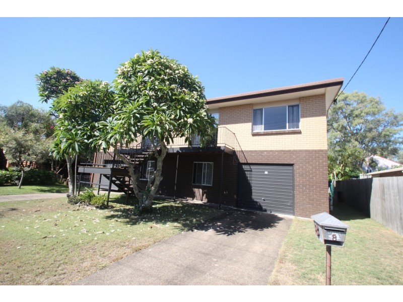 Unit 2/8 Prince Street, Urangan QLD 4655