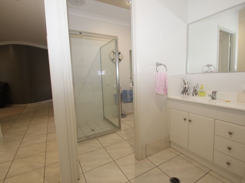 13 Rochester Court, Urraween QLD 4655