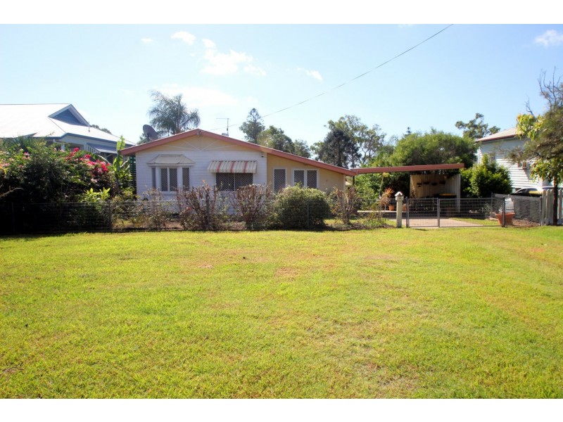 12 Mant Street, Point Vernon QLD 4655