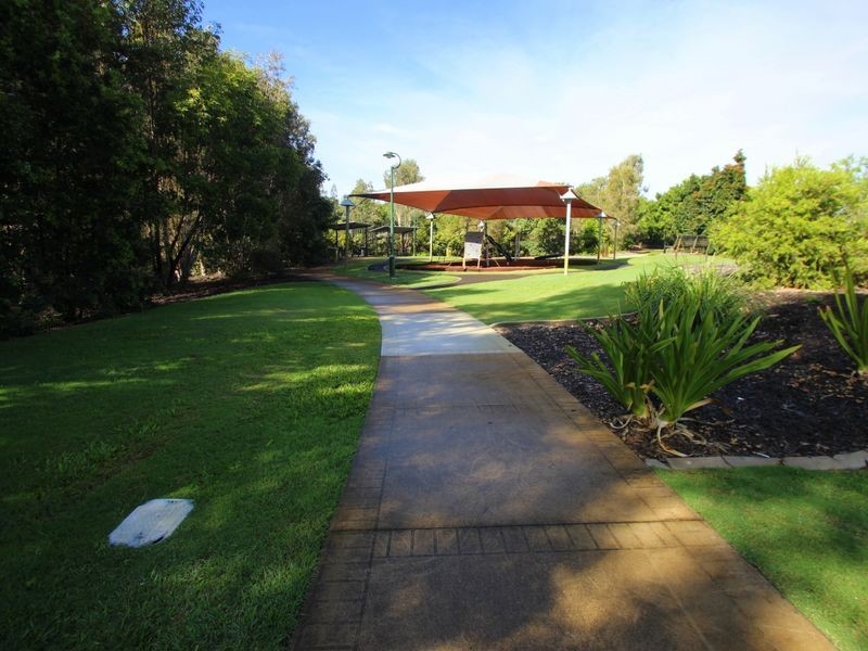 12 Parkview Street, Wondunna QLD 4655