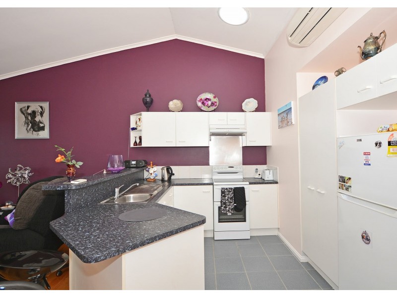 Unit 11/11 Doolong Road, Kawungan QLD 4655