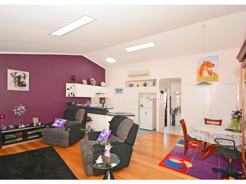 Unit 11/11 Doolong Road, Kawungan QLD 4655