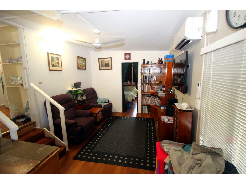 Unit 7/85 Margaret Street, Urangan QLD 4655