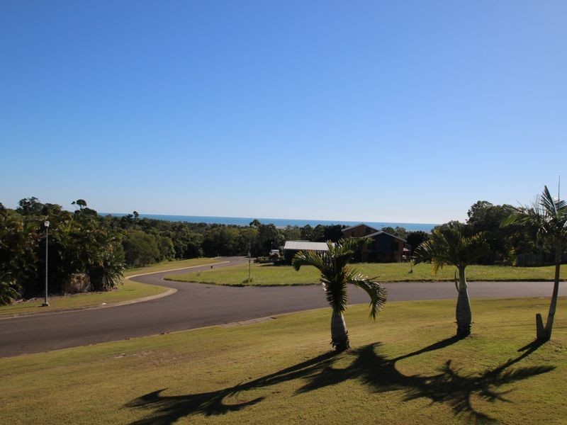 14 Mal Campbell Drive, Craignish QLD 4655