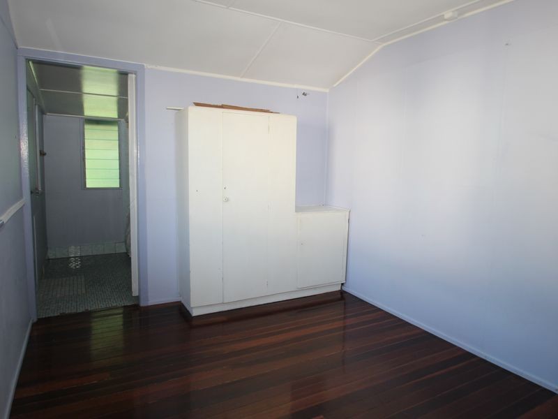 12 Ocean Street, Torquay QLD 4655