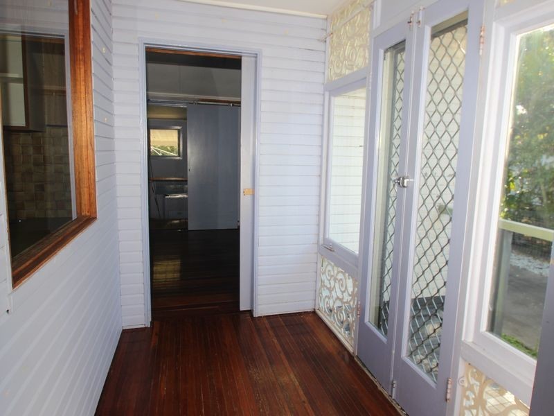 12 Ocean Street, Torquay QLD 4655