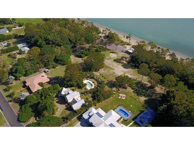 4 Meadow Drive, Dundowran Beach QLD 4655