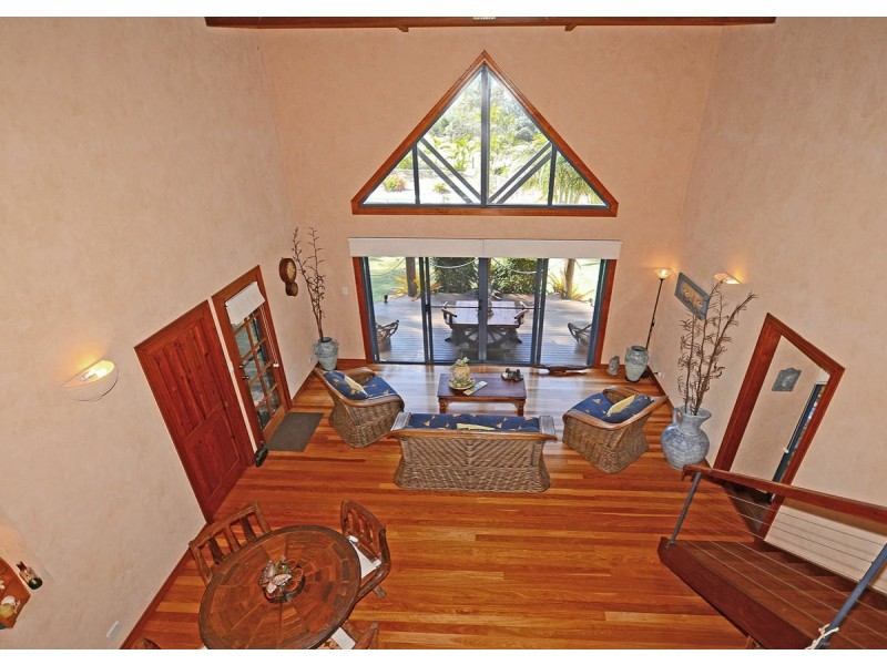 4 Meadow Drive, Dundowran Beach QLD 4655