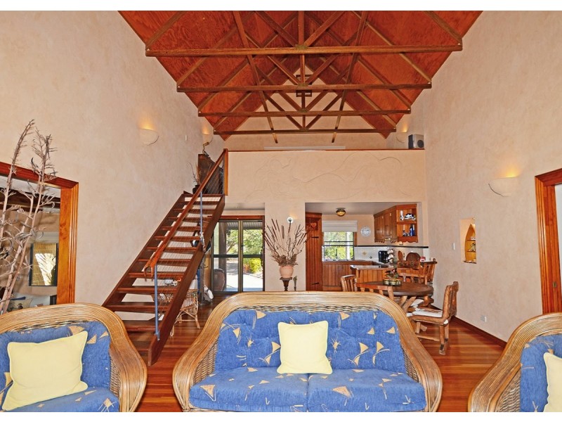 4 Meadow Drive, Dundowran Beach QLD 4655