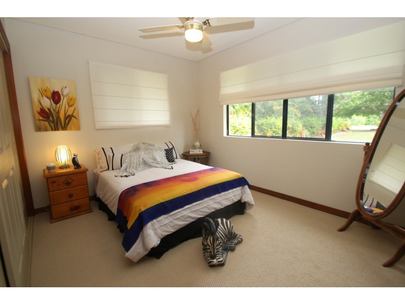 4 Meadow Drive, Dundowran Beach QLD 4655