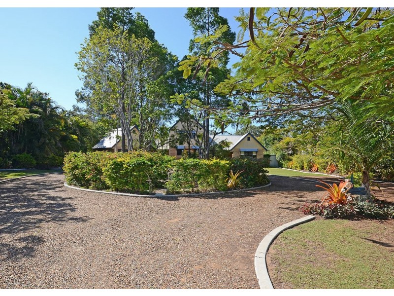 4 Meadow Drive, Dundowran Beach QLD 4655