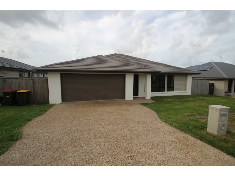 74 Bay Park Road, Wondunna QLD 4655