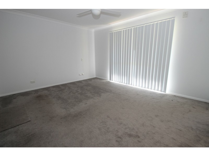 10 Verden Drive, Urangan QLD 4655