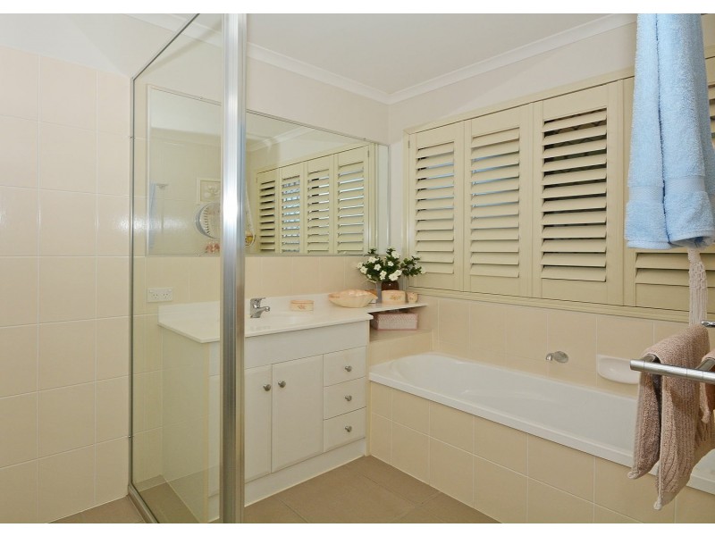 8 Pembridge Circuit, Urraween QLD 4655