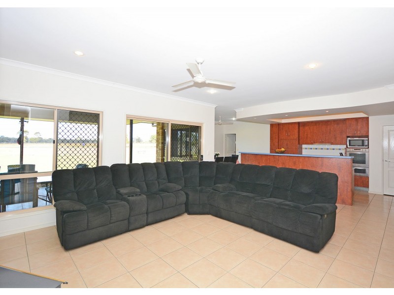 121 Curran Street, Booral QLD 4655