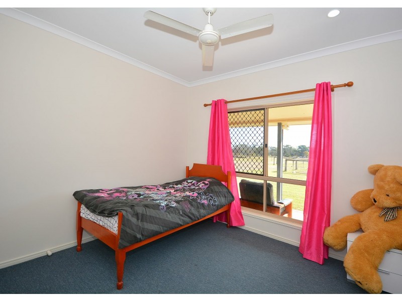 121 Curran Street, Booral QLD 4655