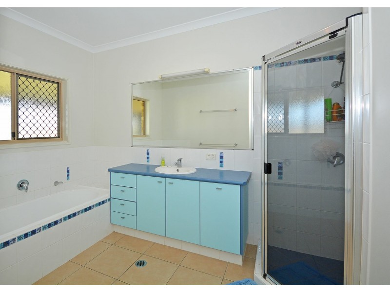 121 Curran Street, Booral QLD 4655
