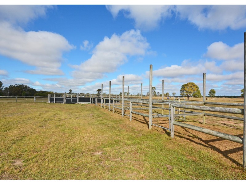 121 Curran Street, Booral QLD 4655