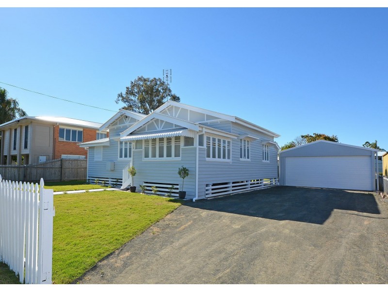 32 Pulgul Street, Urangan QLD 4655