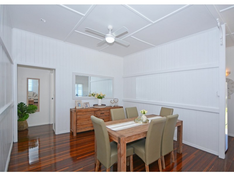 32 Pulgul Street, Urangan QLD 4655