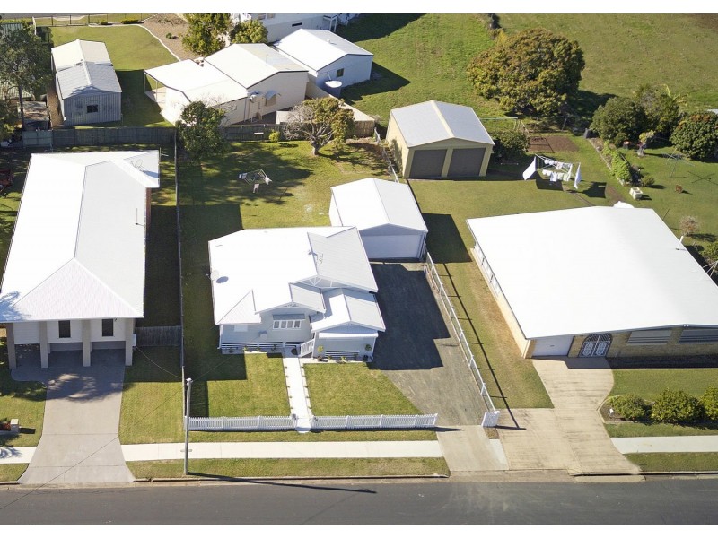 32 Pulgul Street, Urangan QLD 4655