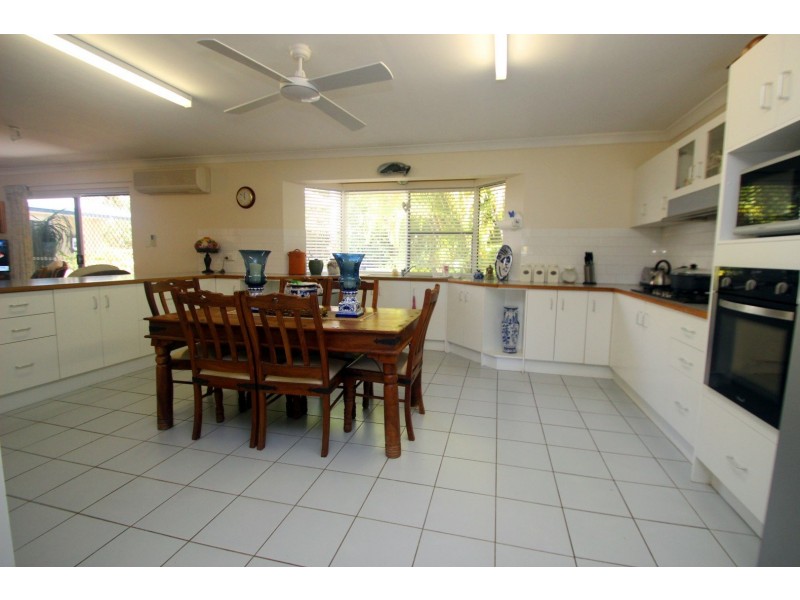 55 Ladbroke Crescent, Urangan QLD 4655