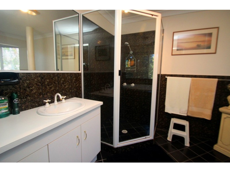 55 Ladbroke Crescent, Urangan QLD 4655